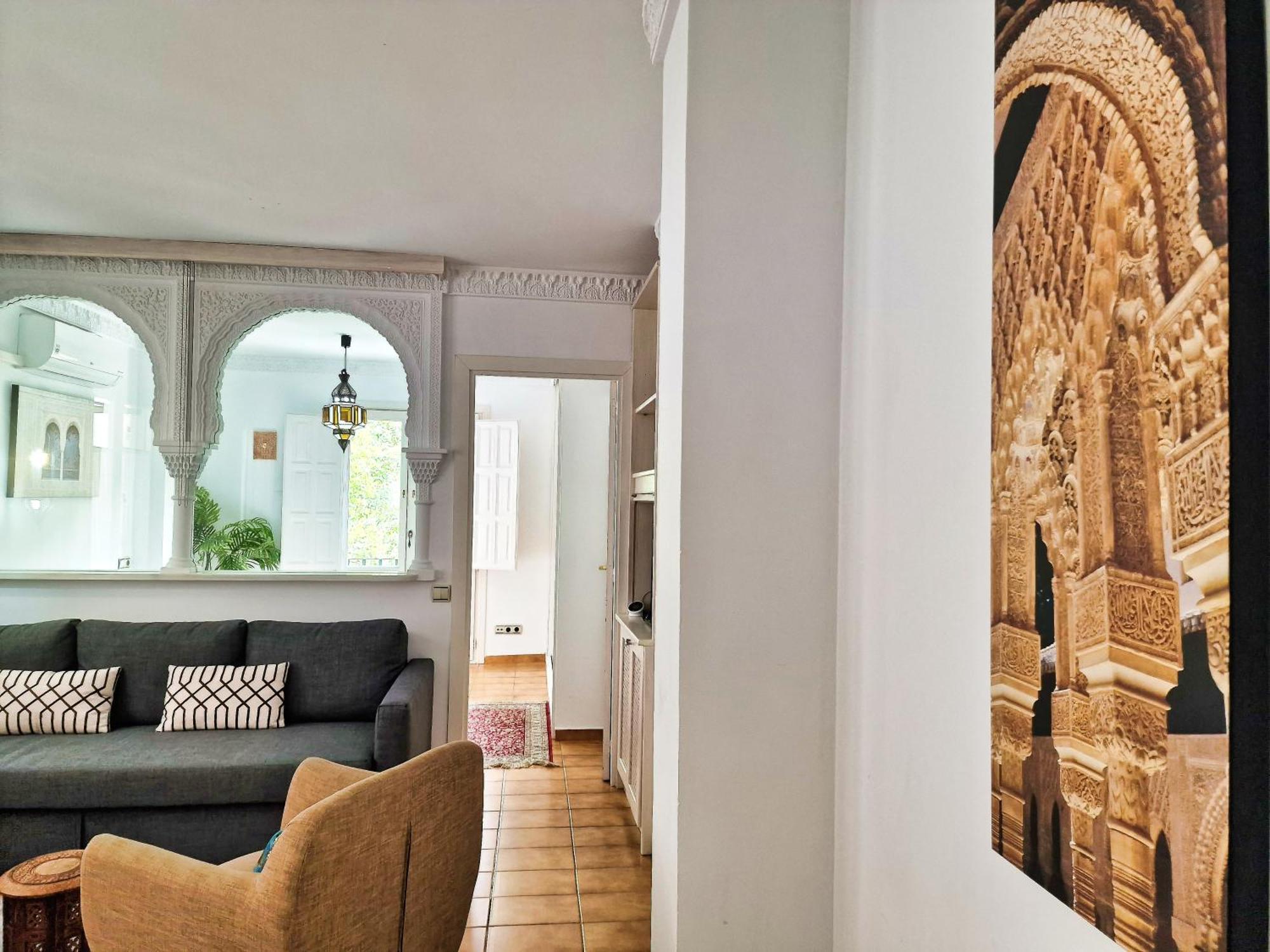 The Nasrid Palace From Your Bed ! Granada Bagian luar foto